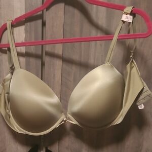 Victoria's Secret Olive Bra very sexy push up